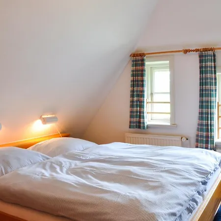 Haus Karoline Jule Utersum