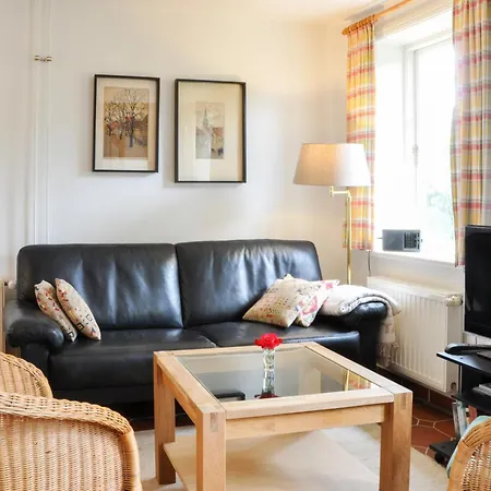 Haus Karoline Jule Apartment