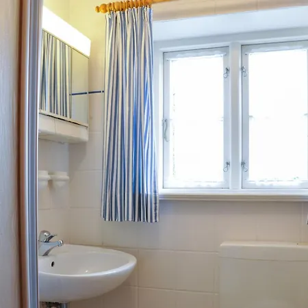 Apartment Haus Karoline Jule Utersum